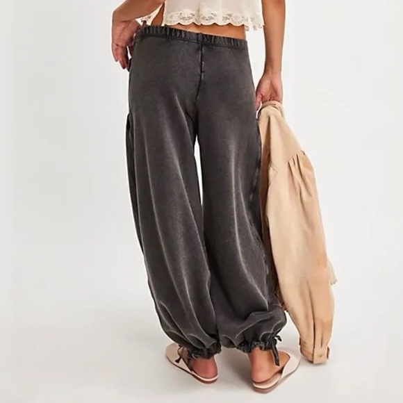 NWT FREE PEOPLE FP One Bohemian Wide Leg Barrel Arden Knit Pants Washed Black XL - Picture 5 of 12